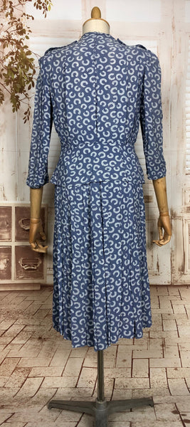 LAYAWAY PAYMENT 1 OF 2 - RESERVED FOR CLEMENTINE - Stunning Original 1940s Vintage CC41 Utility Rayon Novelty Print Skirt Suit