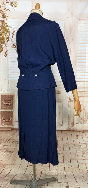 Wonderful Late 1940s / Early 1950s Original Volup Vintage Blue Silk Blend Belt Back Summer Suit