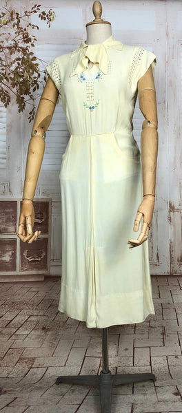 Amazing Original 1930s Vintage Pale Lemon Yellow Pierced Work Dress