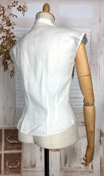 Classic Late 1940s / Early 1950s Vintage White Blouse With Geometric Lace Insert