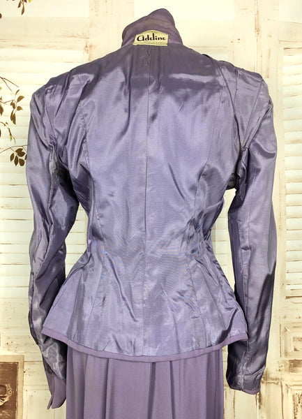 Exquisite Original 1940s Vintage Lilac Gabardine Suit With Great Pockets
