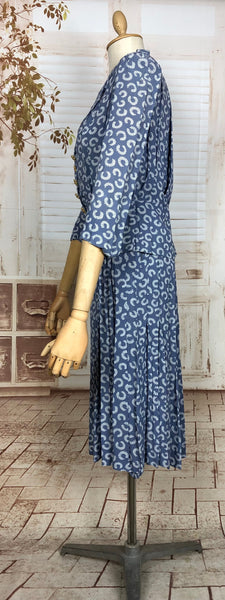 LAYAWAY PAYMENT 1 OF 2 - RESERVED FOR CLEMENTINE - Stunning Original 1940s Vintage CC41 Utility Rayon Novelty Print Skirt Suit