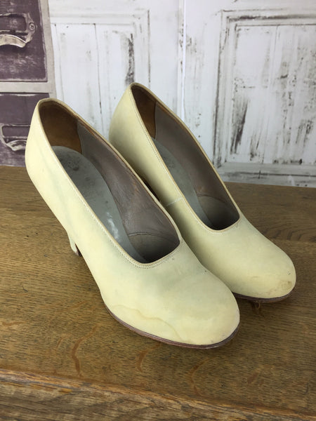 Original 1940s Vintage Cream CC41 Utility Heel Suede Leather Shoes
