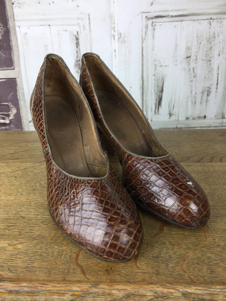 Original 1940s Vintage Brown Reptile Lilley E Skinner Shoes