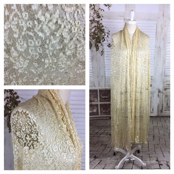 Original 1930s Ivory Lace Vintage Shawl