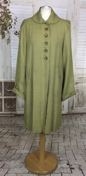 Original 1940s 40s Vintage Mustard Yellow Grey Check Swing Coat