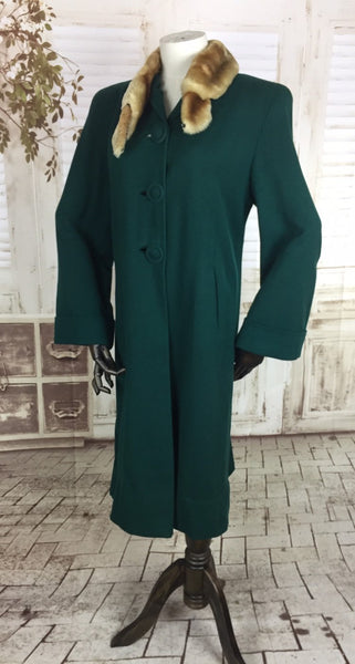 Original 1940s 40s Vintage Emerald Green Wool Coat With Faux Fur Collar With Panelled Back