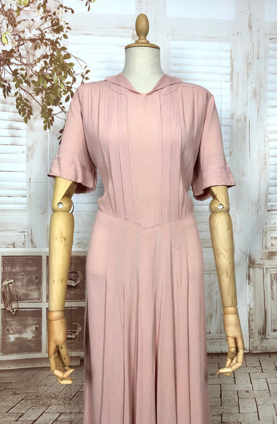 Fabulous Late 1930s / Early 1940s Volup Vintage Pleated Pale Pink Crinkle Crepe Dress