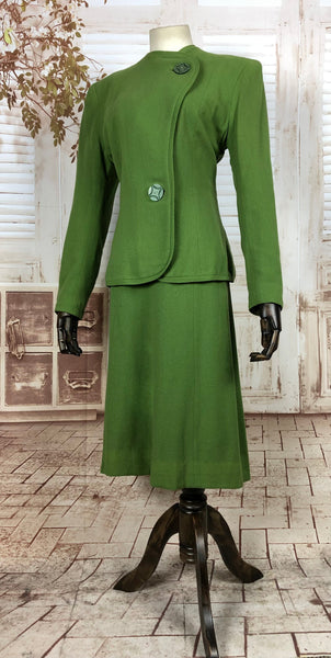 LAYAWAY PAYMENT 1 OF 2 - RESERVED FOR NIKA - Fabulous Original 1940s 40s Vintage Bright Lawn Green Wool Crepe Suit With Huge Buttons
