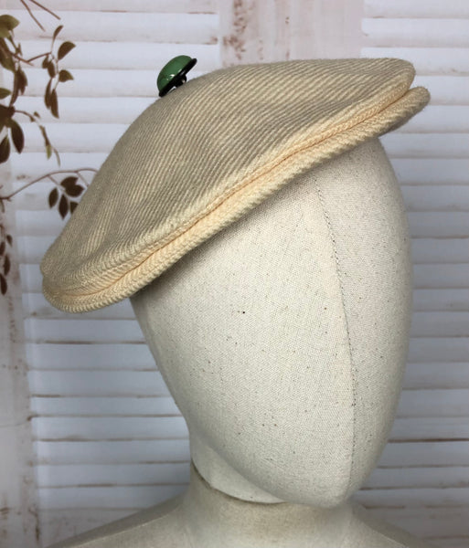 Unusual Original Late 1940s / Early 1950s Cream Beret Flat Cap With Button Detail