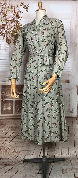 Fabulous Original 1940s Vintage Belted Bow Novelty Print Day Dress