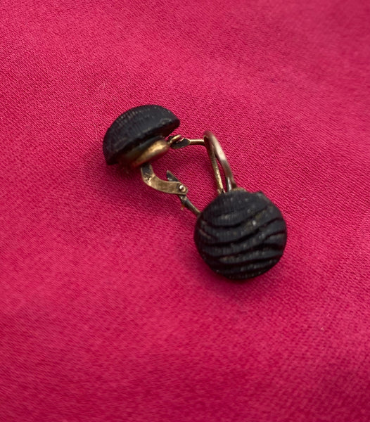 Super Cute 1930s 30s Vintage Black Textured Bakelite Earrings