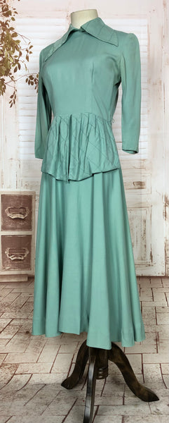 Exquisite Original 1940s Vintage Aqua Seafoam Dagger Collar Peplum Dress By Carole King