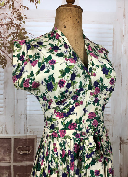 Stunning Original 1940s 40s Vintage Floral Print Silk Dress
