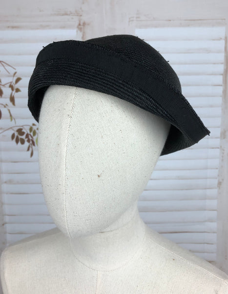 Original 1920s 20s Vintage Flapper Black Straw Cloche Hat