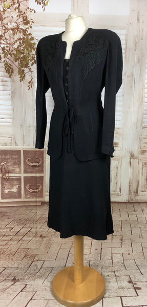 Original 1940s 40s Volup Vintage Black Crepe Skirt Suit With Soutache Details