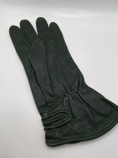 Stunning Original Late 1930s / Early 1940s Forest Green Leather Gauntlet Gloves