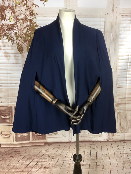 Original 1930s 30s Vintage Blue Crepe Cape With Gathered Shoulders