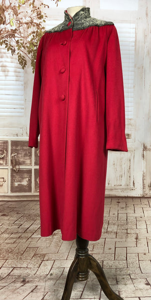 Super Rare Original 1940s 40s Vintage Red Swing Coat With Grey Astrakhan Collar By Carl Of New York