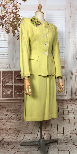 LAYAWAY PAYMENT 2 OF 2 - RESERVED FOR ANGELA - PLEASE DO NOT PURCHASE - Fabulous Original 1940s 40s Vintage Lightweight Lemon Yellow Summer Suit  With Corsage