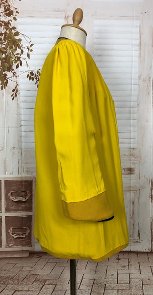 Stunning Original 1940s Vintage Mustard Yellow Swing Coat By Youthcraft