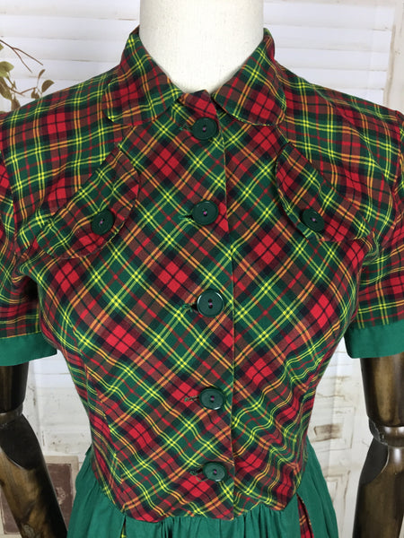 Original 1940s 40s Vintage Green And Red Plaid Cotton Dress With Pleated Skirt