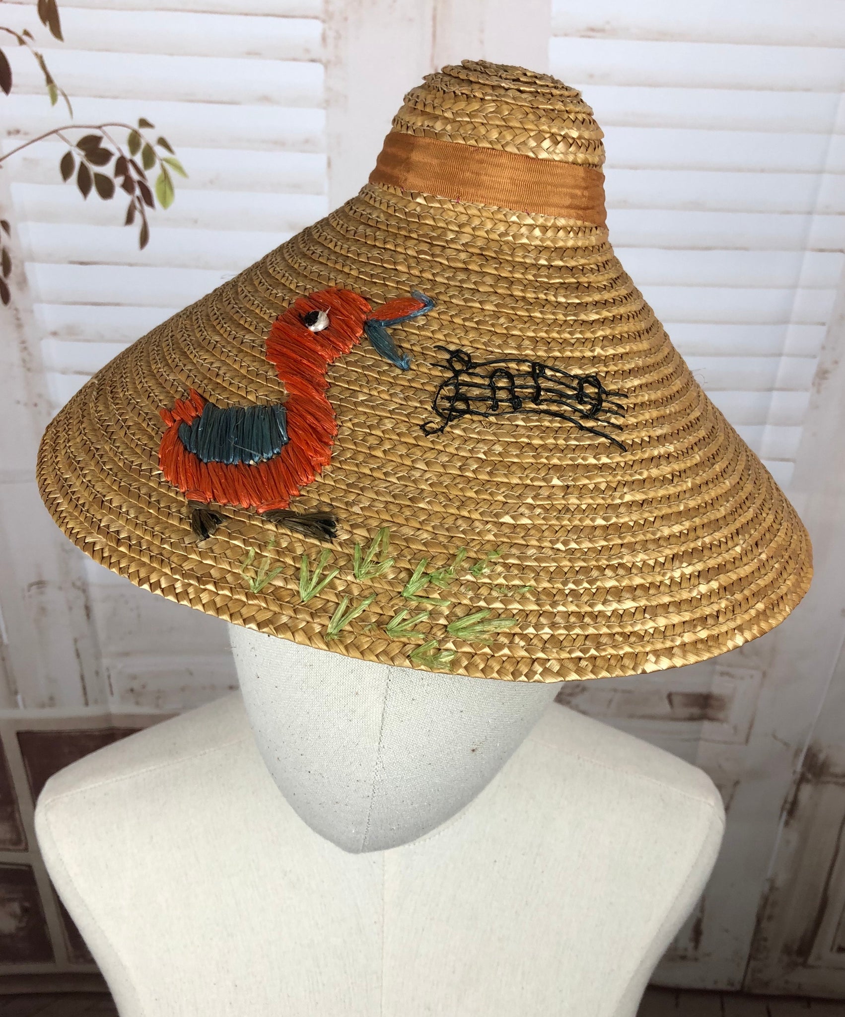 Original 1940s 40s Vintage Straw Oriental Inspired Singing Duck Sun Hat