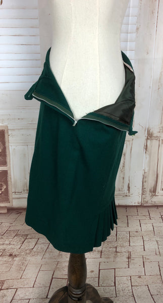 LAYAWAY PAYMENT 1 OF 2 - RESERVED FOR BRIANA - PLEASE DO NOT PURCHASE - Original Vintage 1940s 40s Forest Green Wool Skirt