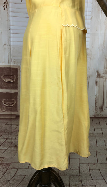 Original Vintage 1940s 40s Lemon Yellow Cotton Silk Fleck Summer Mock Suit Day Dress
