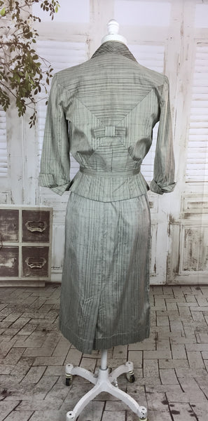 Original 1940s Vintage Grey Rayon Double Breasted And Belted Skirt Suit Petite