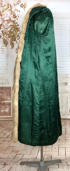 Wonderful Original 1940s Vintage Forest Green Coat With Fur Trim And Cuffs