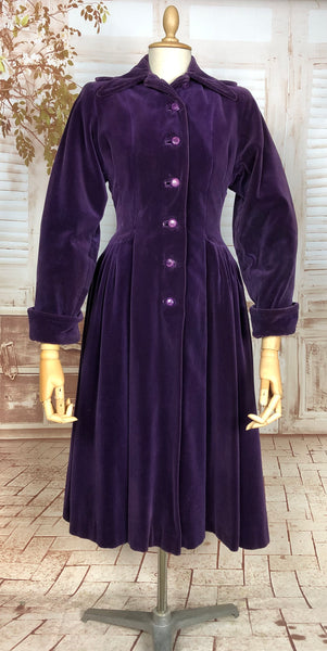 Exquisite Original 1940s Vintage Aubergine Purple Velvet Fit And Flare Princess Coat