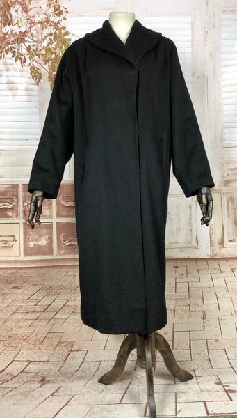 LAYAWAY PAYMENT 1 OF 3 - RESERVED FOR SAIRA - Fabulous Late 1920s 20s / Early 1930s 30s Volup Black Vintage Coat With Pleated Back