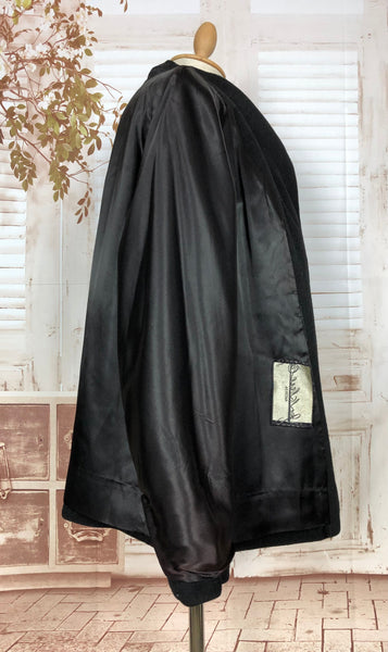 Fabulous Original Late 1940s / Early 1950s Short Black Swing Coat By Rothmoor