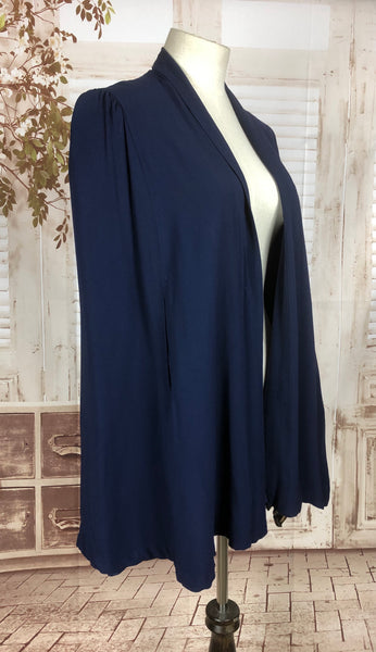 Original 1930s 30s Vintage Blue Crepe Cape With Gathered Shoulders