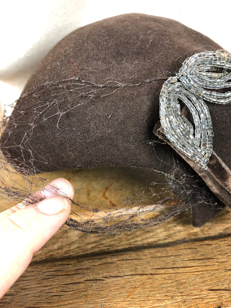 Sweet Original Late 1940s / Early 1950s Brown Fur Felt Cap With Beading