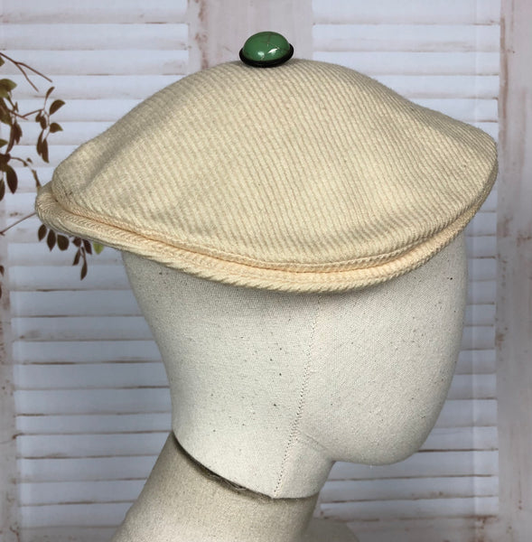 Unusual Original Late 1940s / Early 1950s Cream Beret Flat Cap With Button Detail