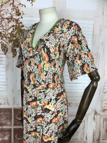 Stunning 1930s 30s Vintage Floral Print Day Dress With Beautiful Flutter Sleeves