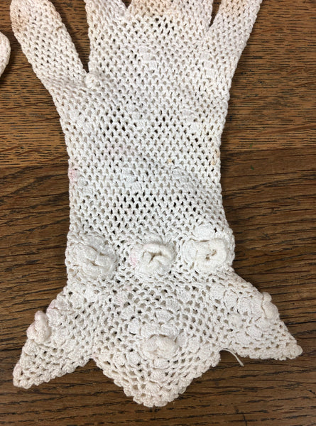 Vintage white discount lace gloves