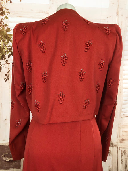 LAYAWAY PAYMENT 2 of 2 - RESERVED FOR SYLVETTE - Incredible Original Vintage 1940s 40s Red Cropped Wrap Suit With Grape Decoration