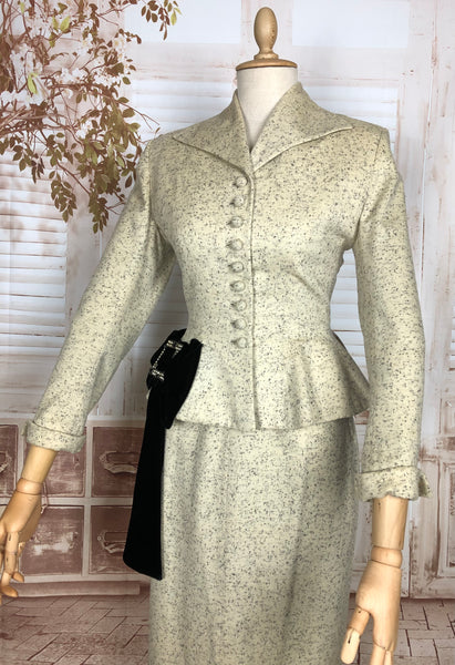 LAYAWAY PAYMENT 3 OF 3 - RESERVED FOR KLAUDIA - Iconic Original 1950s Vintage Cream And Black Fleck Lilli Ann Peplum Suit