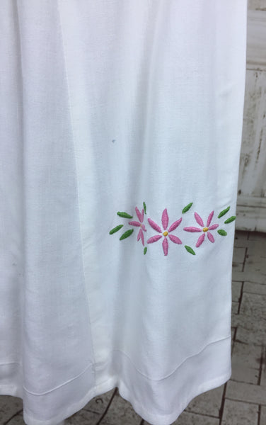 Original 1930s 30s Vintage White Cotton Summer Skirt Suit With Embroidered Pink Flowers