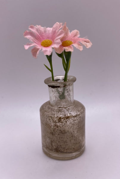 Gorgeous Vintage Pink Daisy Flower Buttonhole Boutonnière