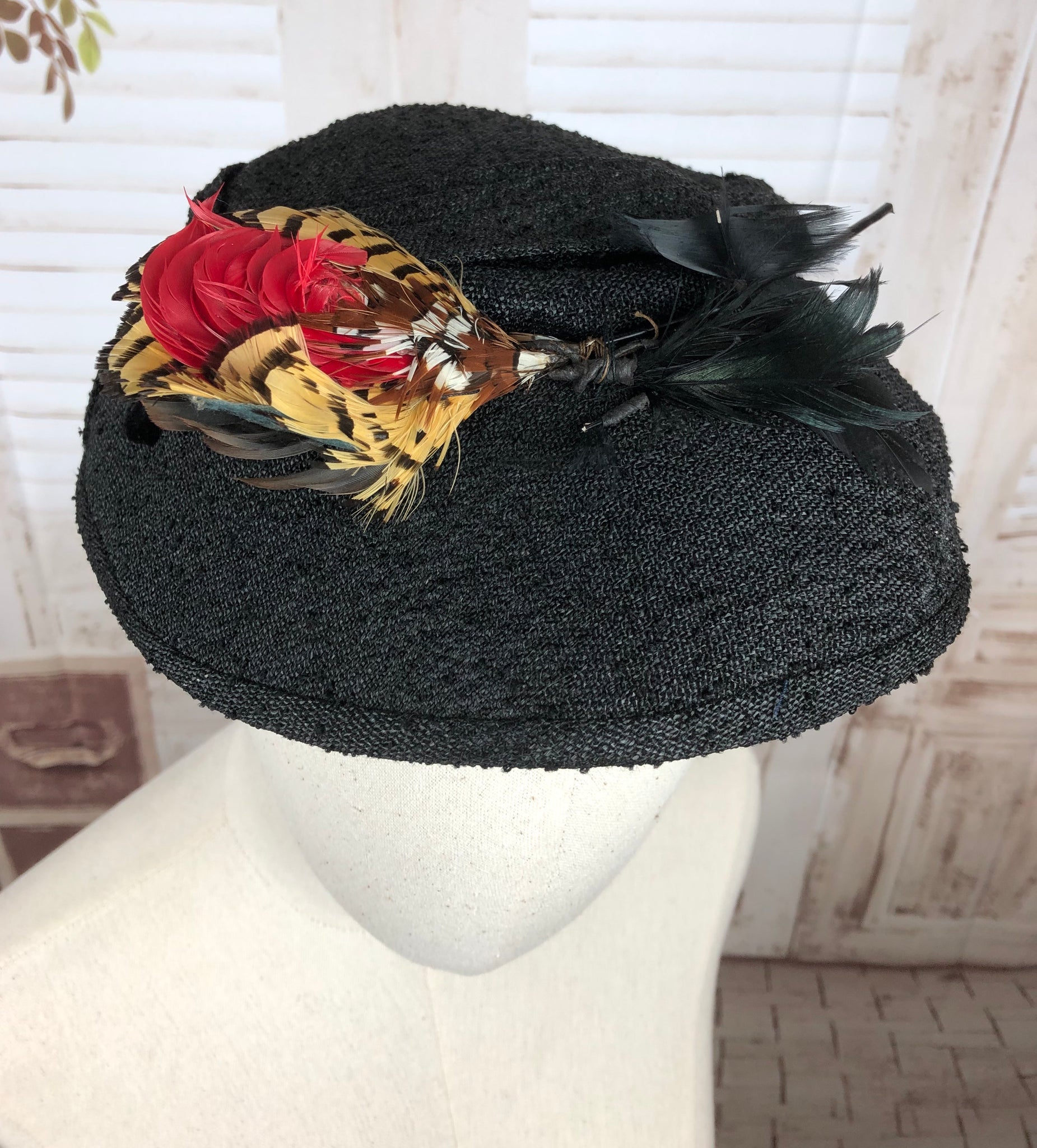 Original 1950s 50s Vintage Black Straw New Look Hat with Feathers