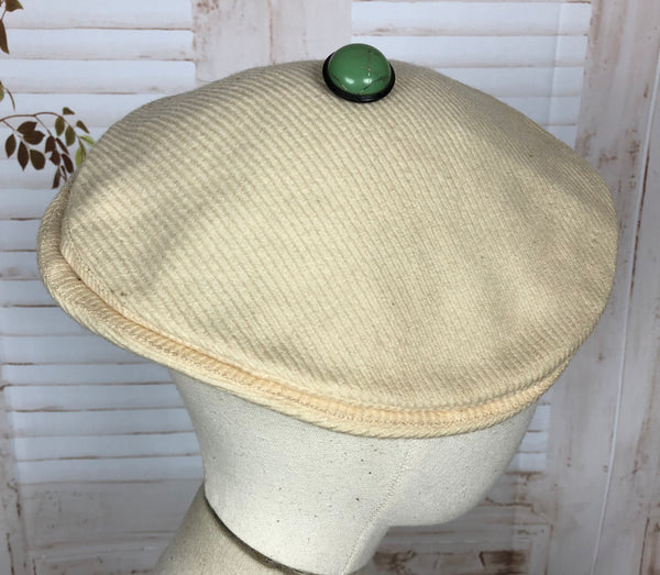 Unusual Original Late 1940s / Early 1950s Cream Beret Flat Cap With Button Detail