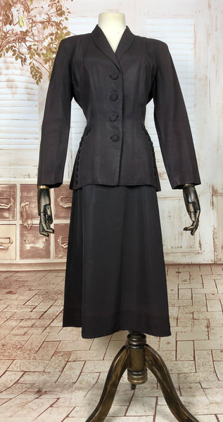 Stunning Original 1940s 40s Volup Vintage Dark Brown Faille Suit With Button Details