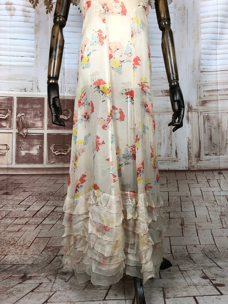 Breathtaking Original 1930s 30s Vintage Full Length Floral Print Garden Party Lawn Dress With Ruffle Detail