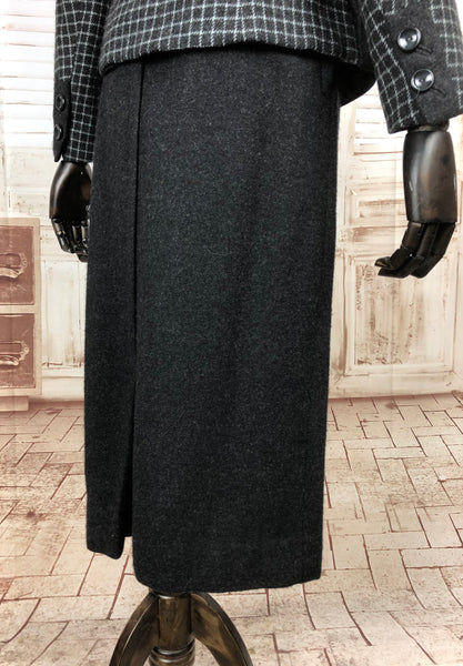 Beautiful 1940s 40s Vintage Dark Grey Check Wool Suit By Peck & Peck