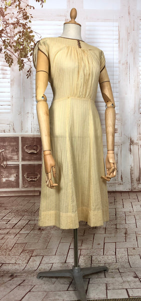Gorgeous Original 1930s Vintage Pale Yellow And Brown Lightweight Textured Summer Dress