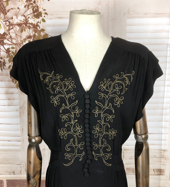 Original 1940s 40s Vintage Black Crepe Evening Gown With Soutache Embroidered Lamé Bodice